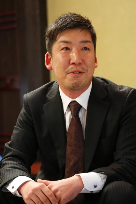 代表取締役社長　岡本高明