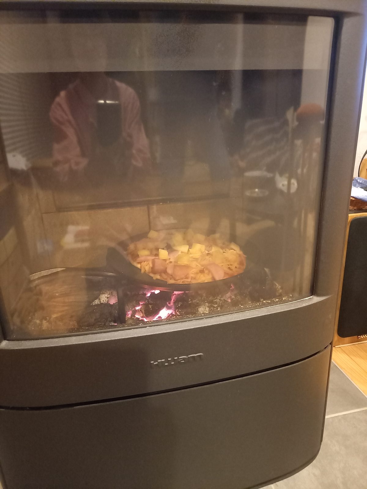 お客様の薪ストーブのある暮らし